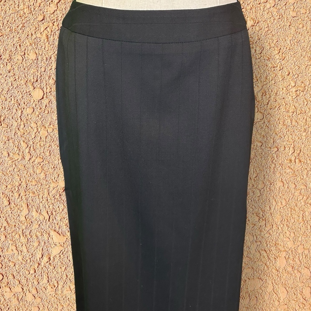 Max Mara Black Faint Burnout Stripe Fluted Back Pencil Skirt Size 2 - Picture 4 of 14